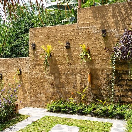 Bali Bamboo Jungle Huts And Hostel Tampaksiring Exterior foto